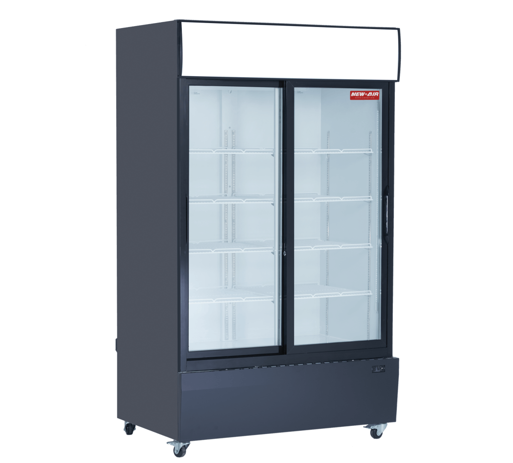Réfrigérateur 48" à portes vitrées coulissantes New Air Refrigeration
